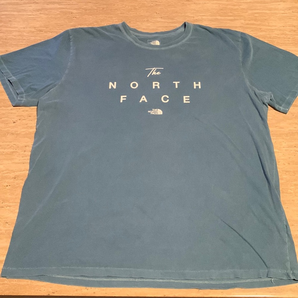 The North Face - script and print graphic s/s NWOT - Size X-Large